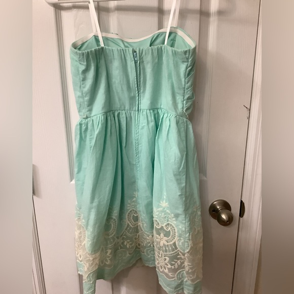 Jodi Kristopher Size 1 Strapless Mint Green Short Dress Jodi Kristopher Size 1 Strapless Mint Green Short Dress